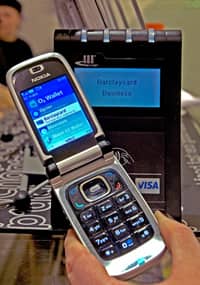 Mobile Phones To Become Smart Wallets Using NFC
