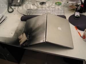 exploding-powerbook-thumb-500x375-80453 exploding-powerbook-thumb-500x375-80453